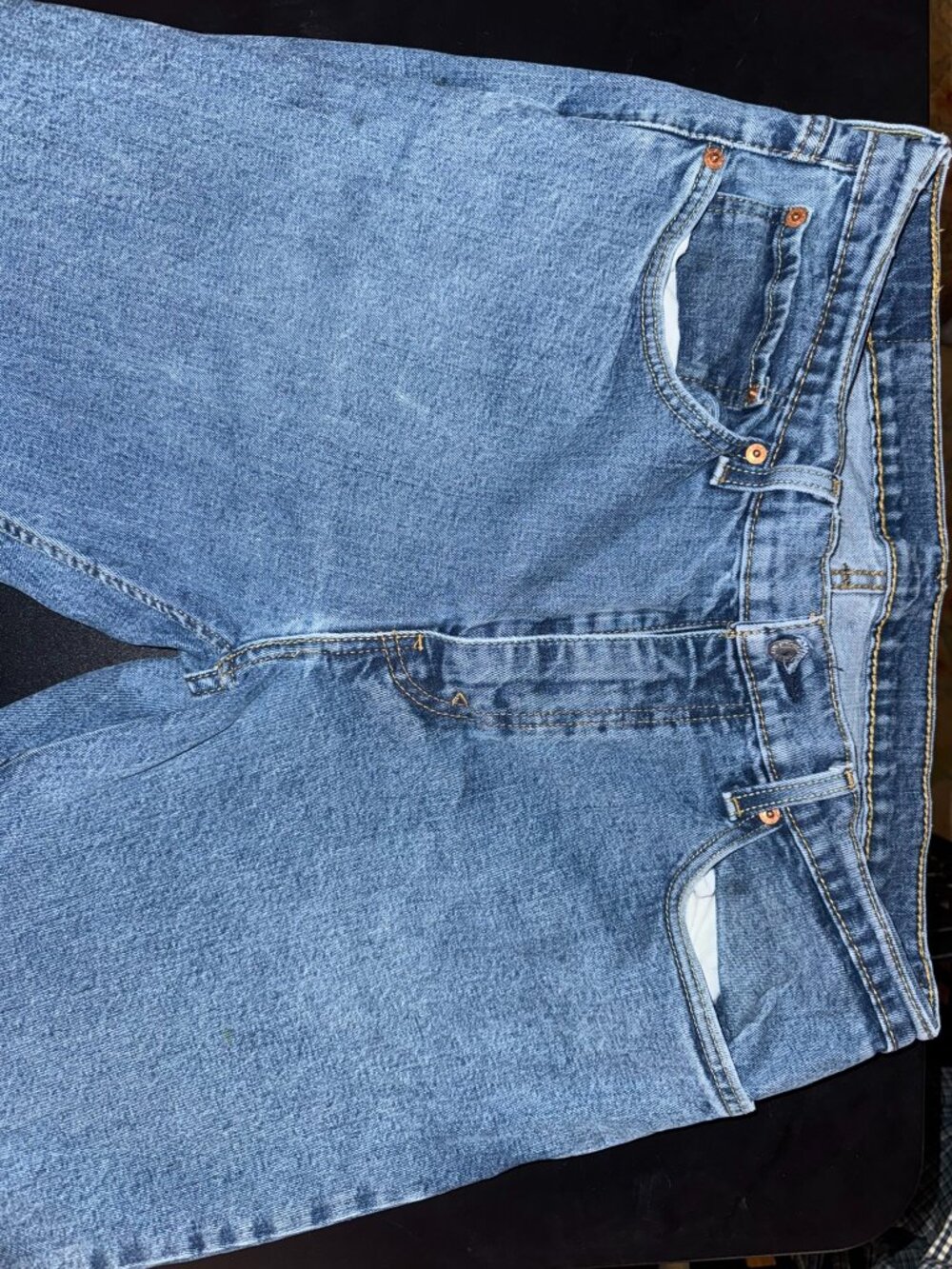 Men's Levi's 559 Medium Wash Jeans Size 36x32.  Relaxed Fit Straight Leg